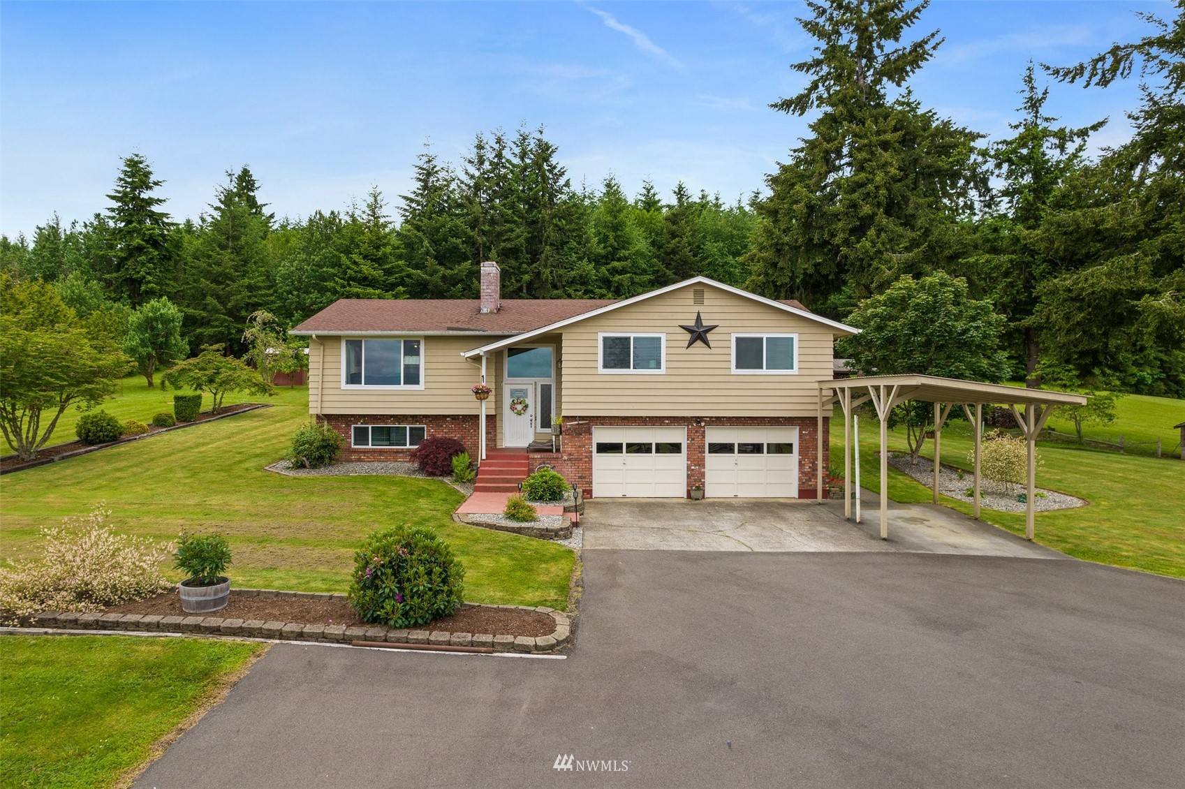 Chehalis, WA 98532,165 Penrose LN