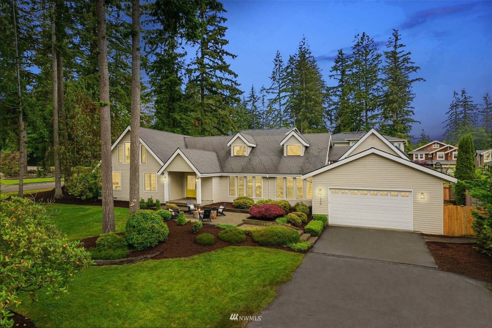 Sammamish, WA 98074,1544 211th AVE NE