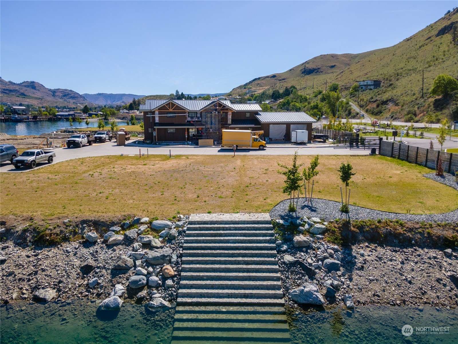 Chelan, WA 98816,100 Trout LN