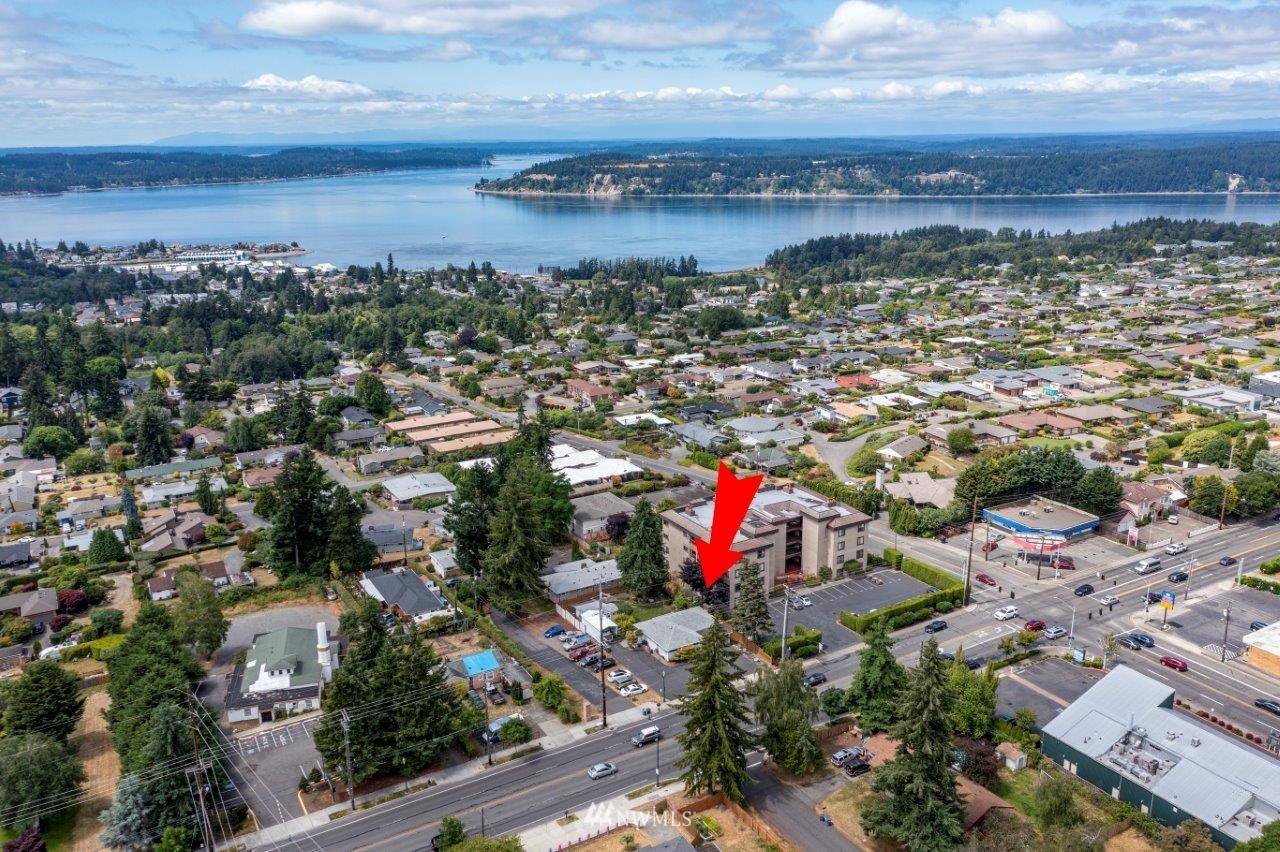 University Place, WA 98466,1916 Bridgeport WAY W