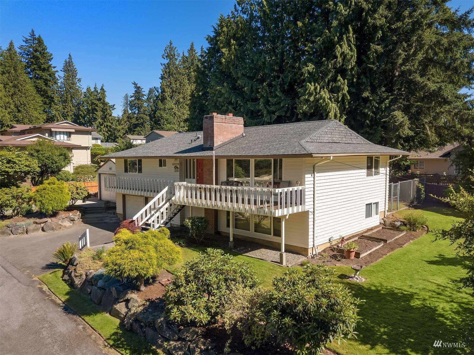 Edmonds, WA 98026,19229 86th AVE W