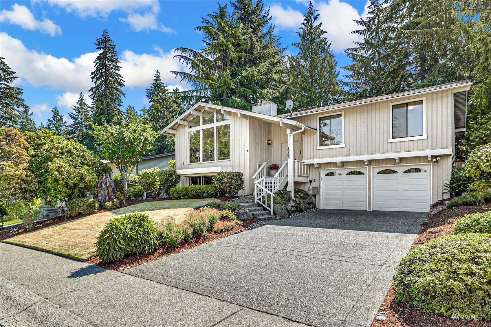 Bellevue, WA 98006,15109 SE 47th PL