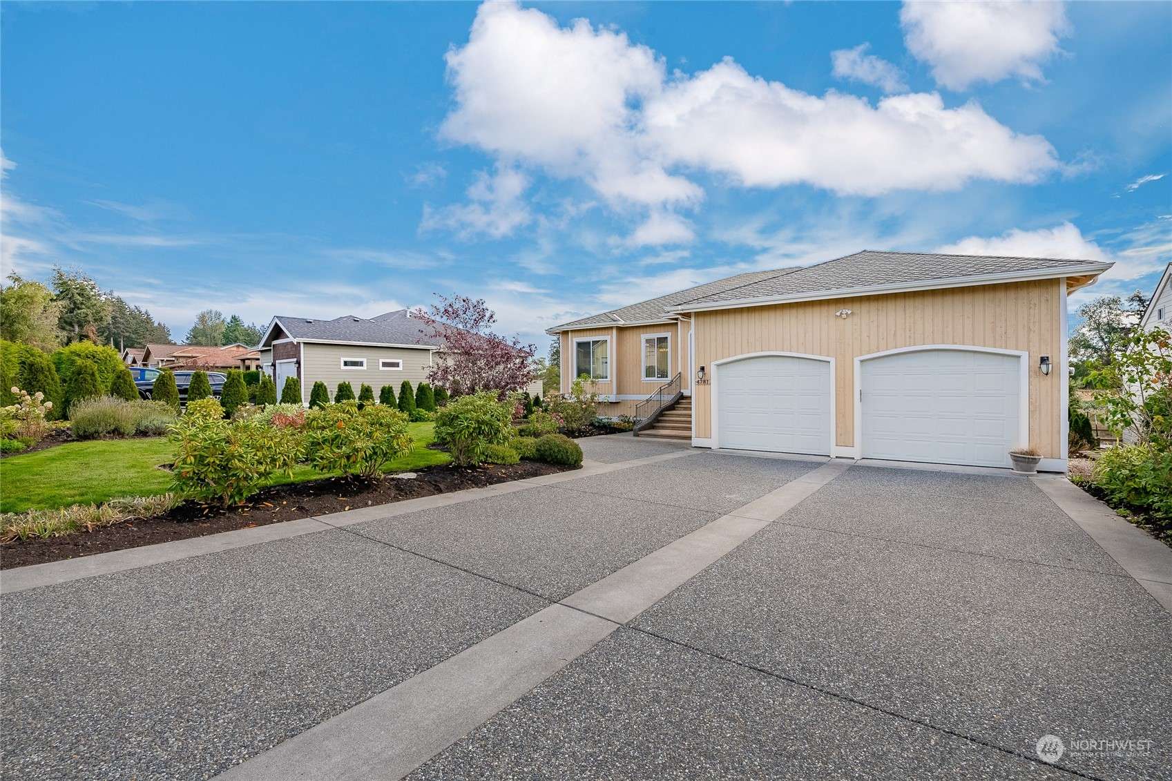 Blaine, WA 98230,4781 South Golf Course DR