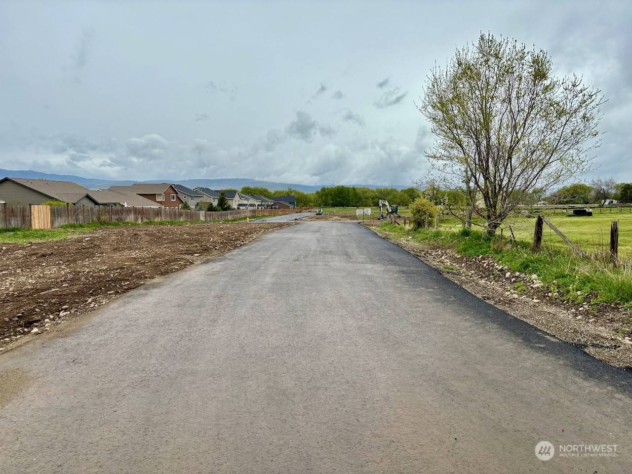 Ellensburg, WA 98926,1914 W Dry Creek RD