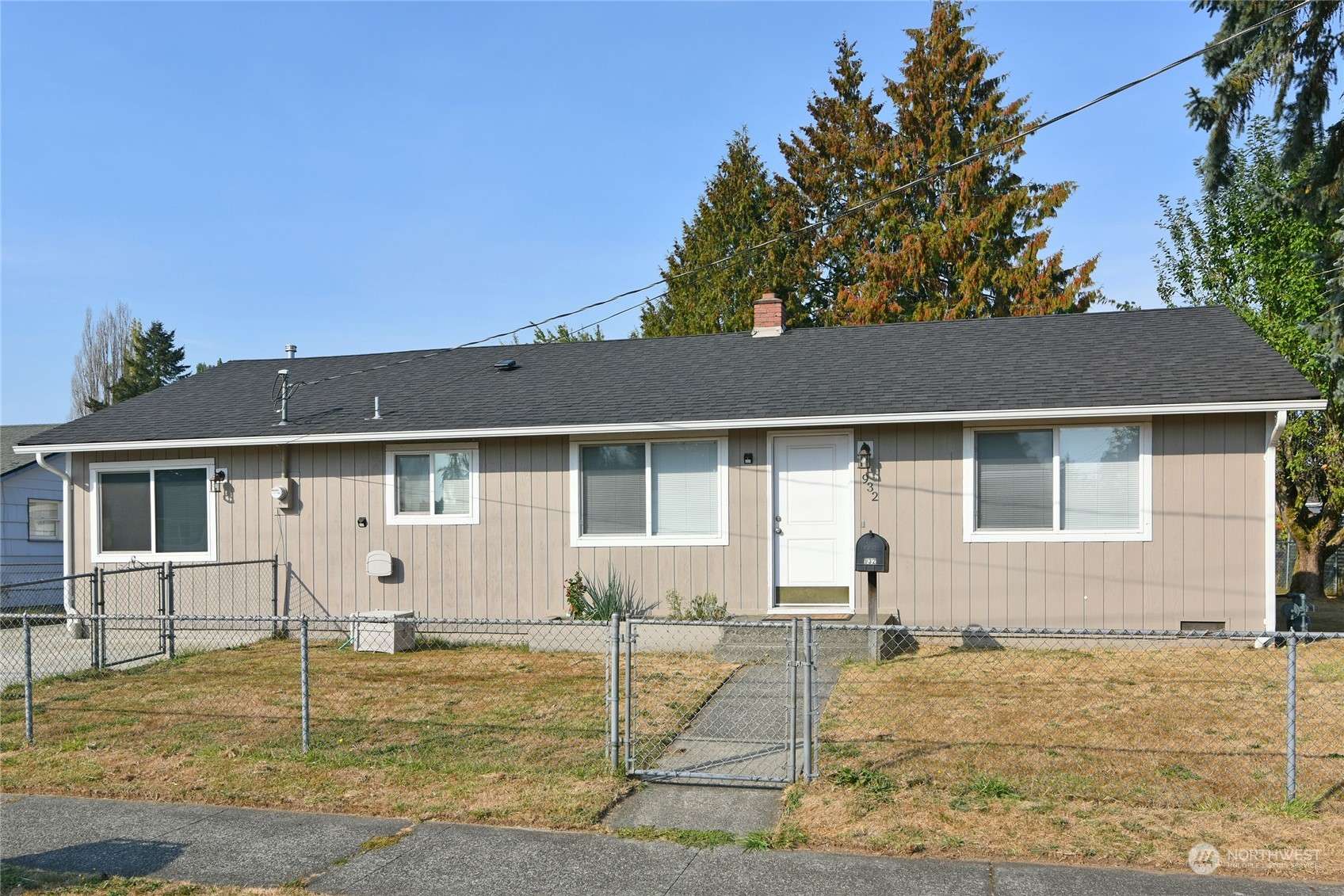 Bremerton, WA 98310,932 E 31st ST