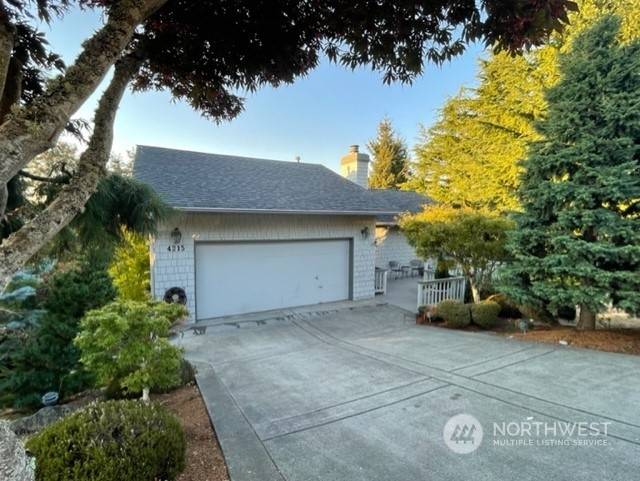 Bellevue, WA 98006,4215 136th PL SE