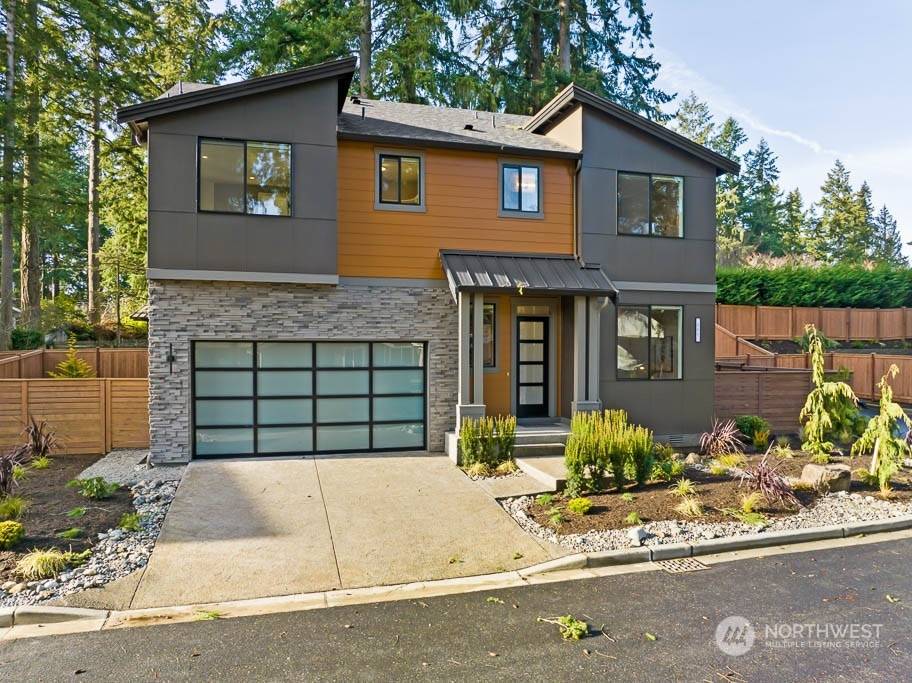 Bellevue, WA 98005,889 131st PL NE #3