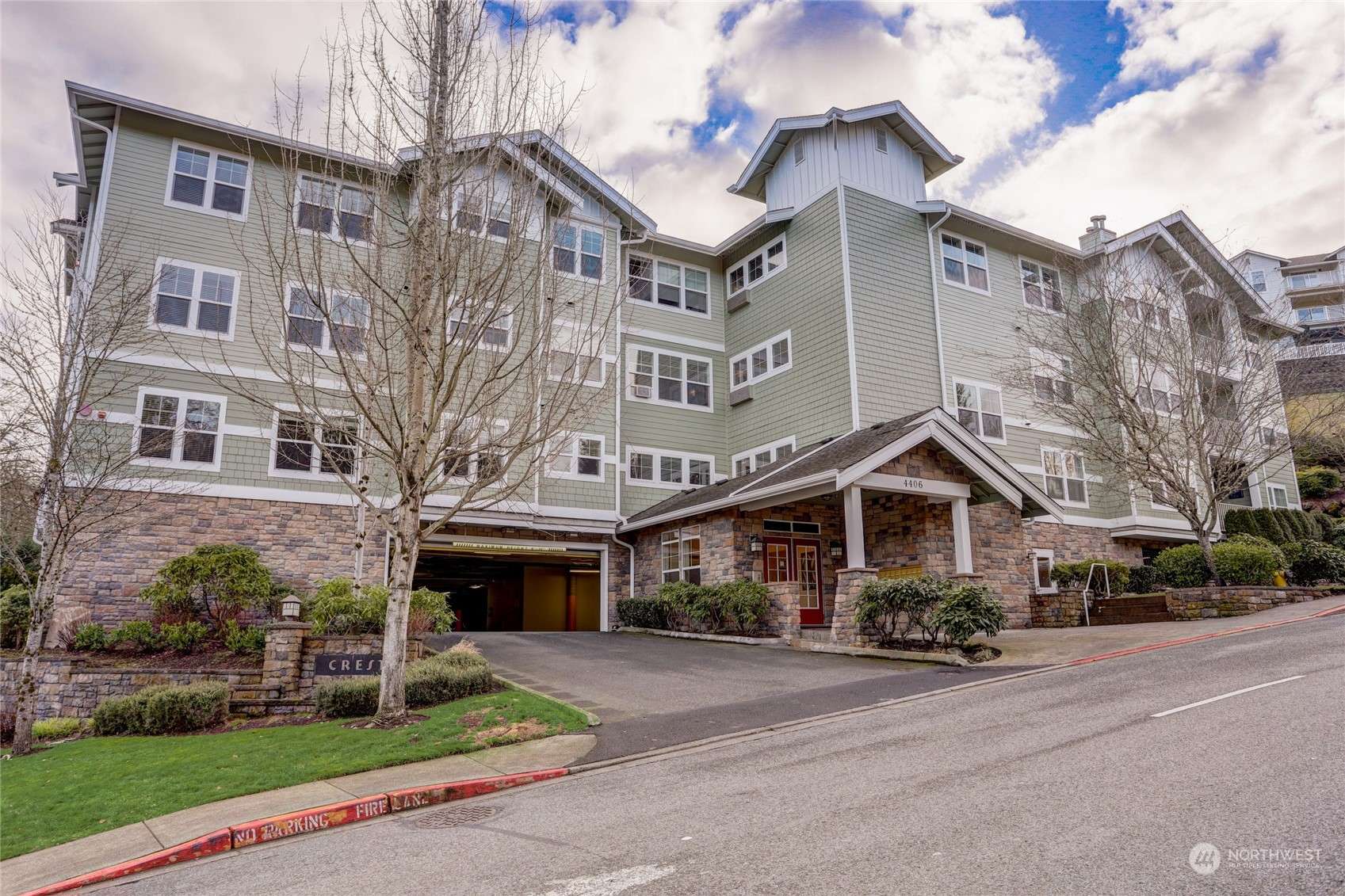 Issaquah, WA 98029,4406 Providence Point PL SE #204