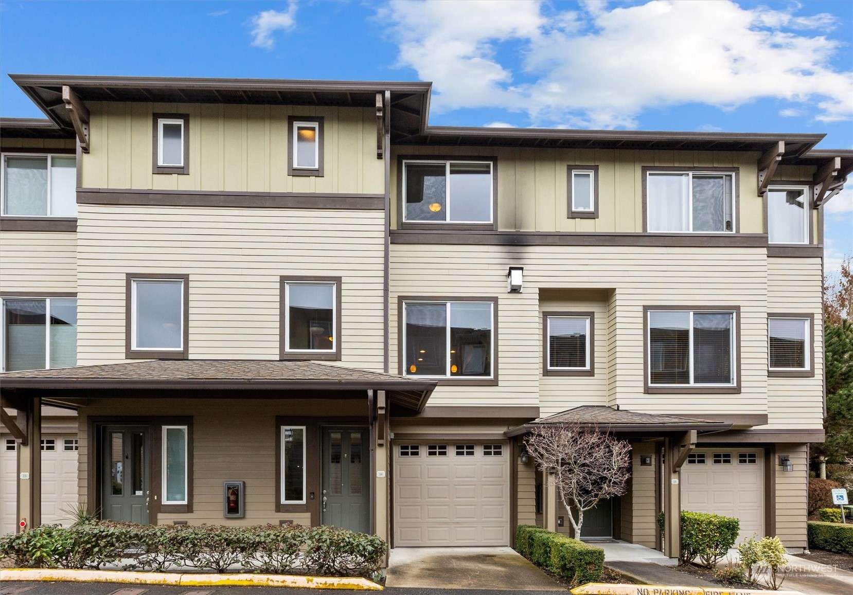 Bothell, WA 98012,2115 201st PL SE #I4