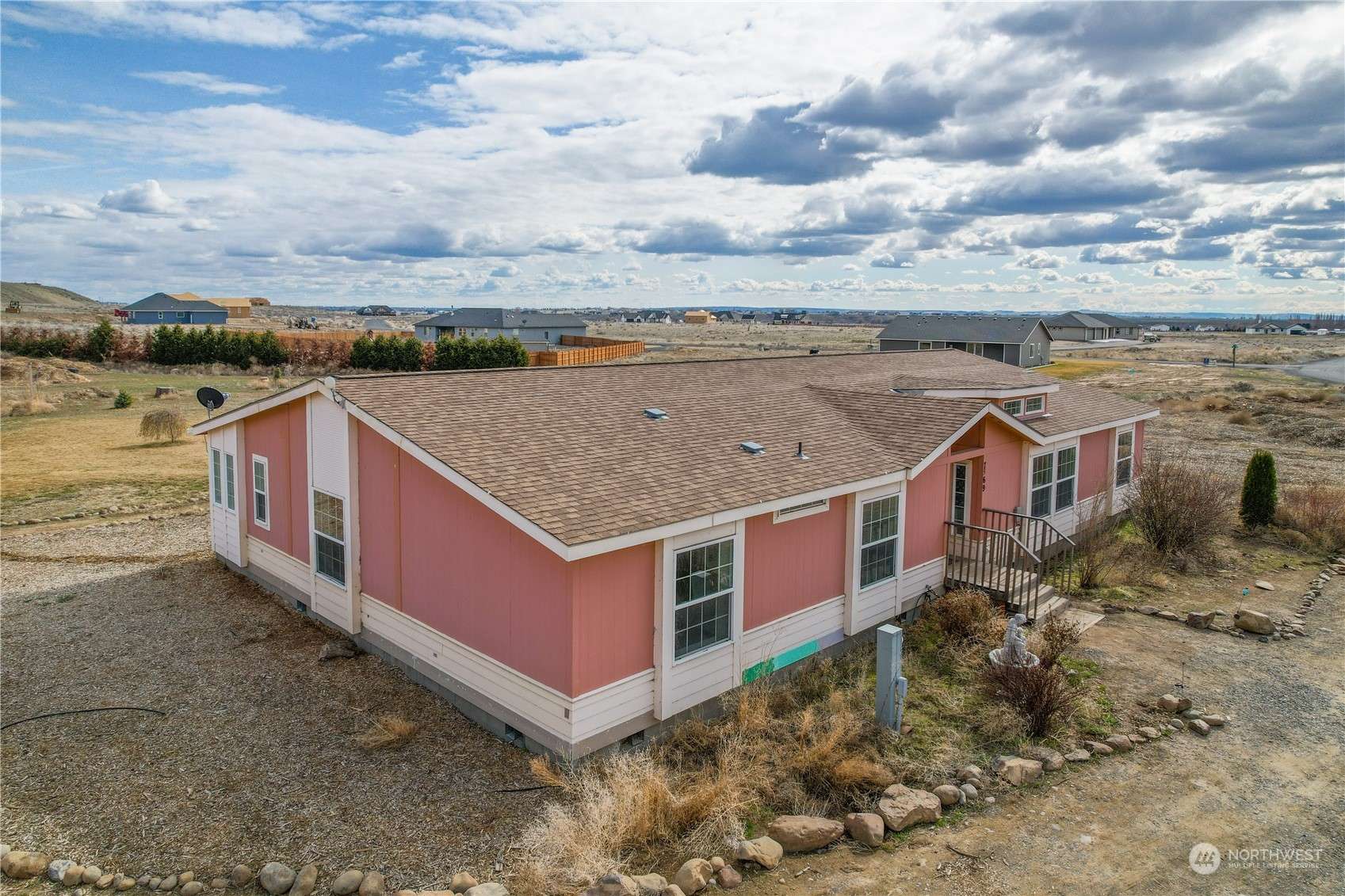 Moses Lake, WA 98837,7569 RD E.3 NE