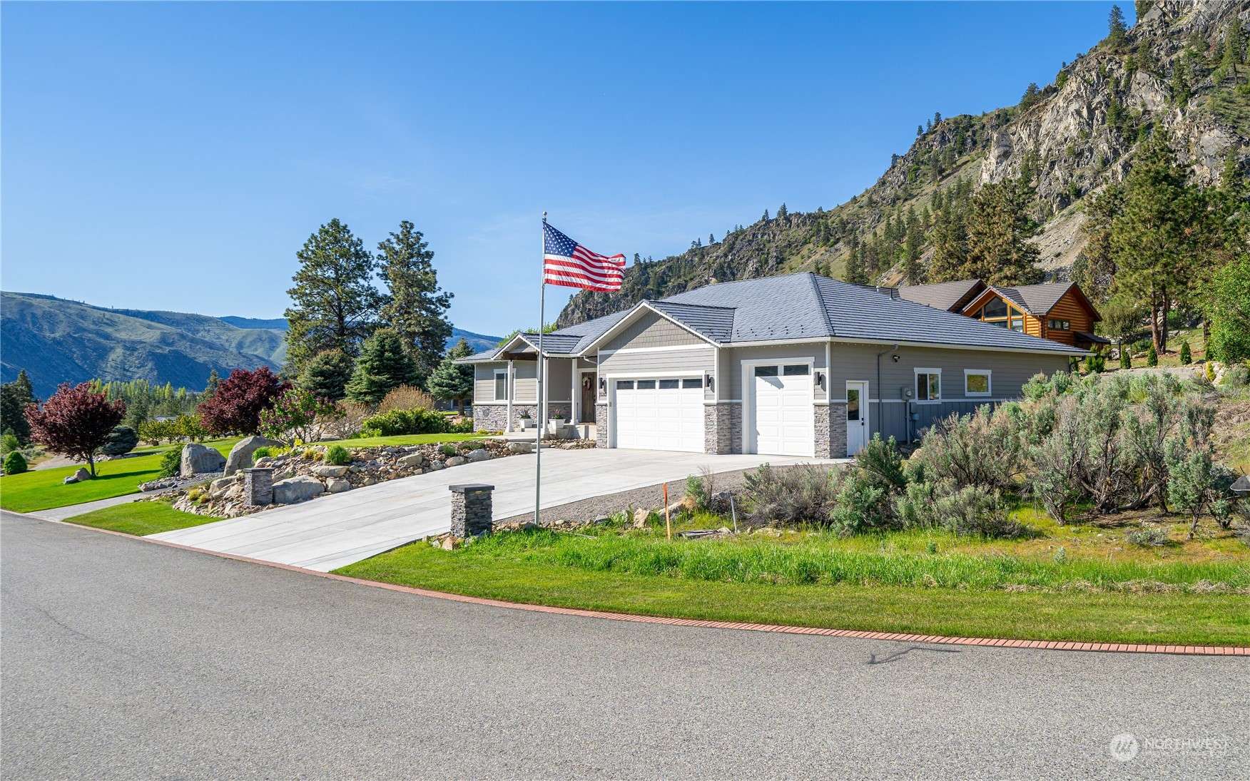 Entiat, WA 98822,15313 Lakeview ST