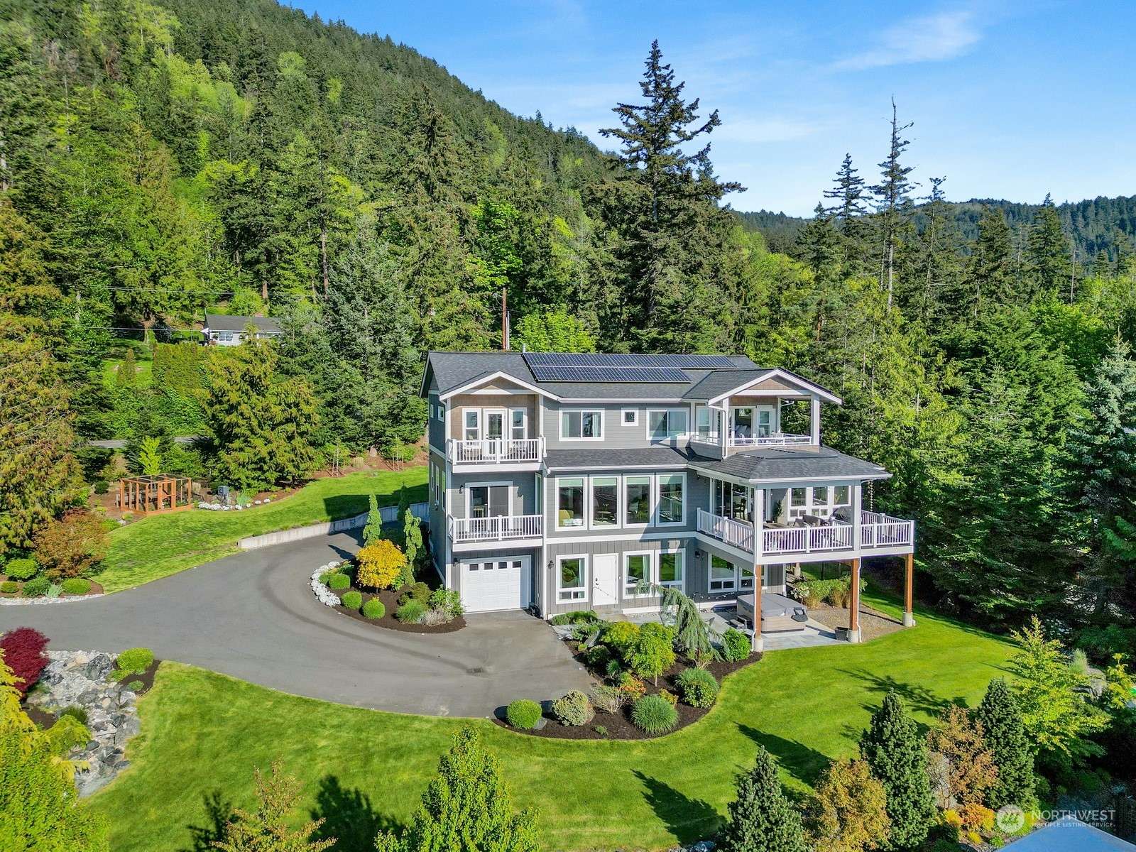 Bellingham, WA 98229,869 Chuckanut DR