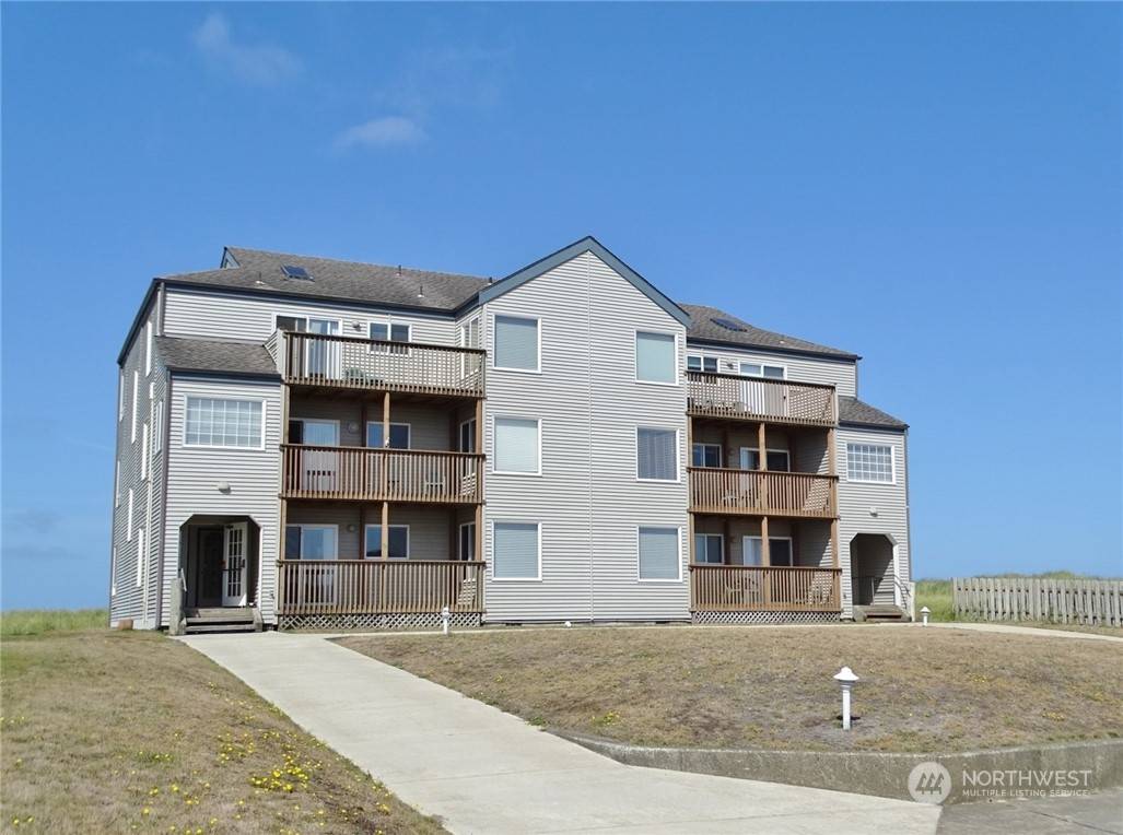 Ocean Shores, WA 98569,1399 Ocean Shores BLVD SW #2S-E