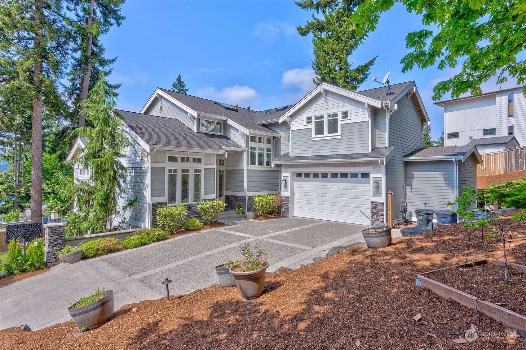 Sammamish, WA 98075,19302 SE 24th WAY