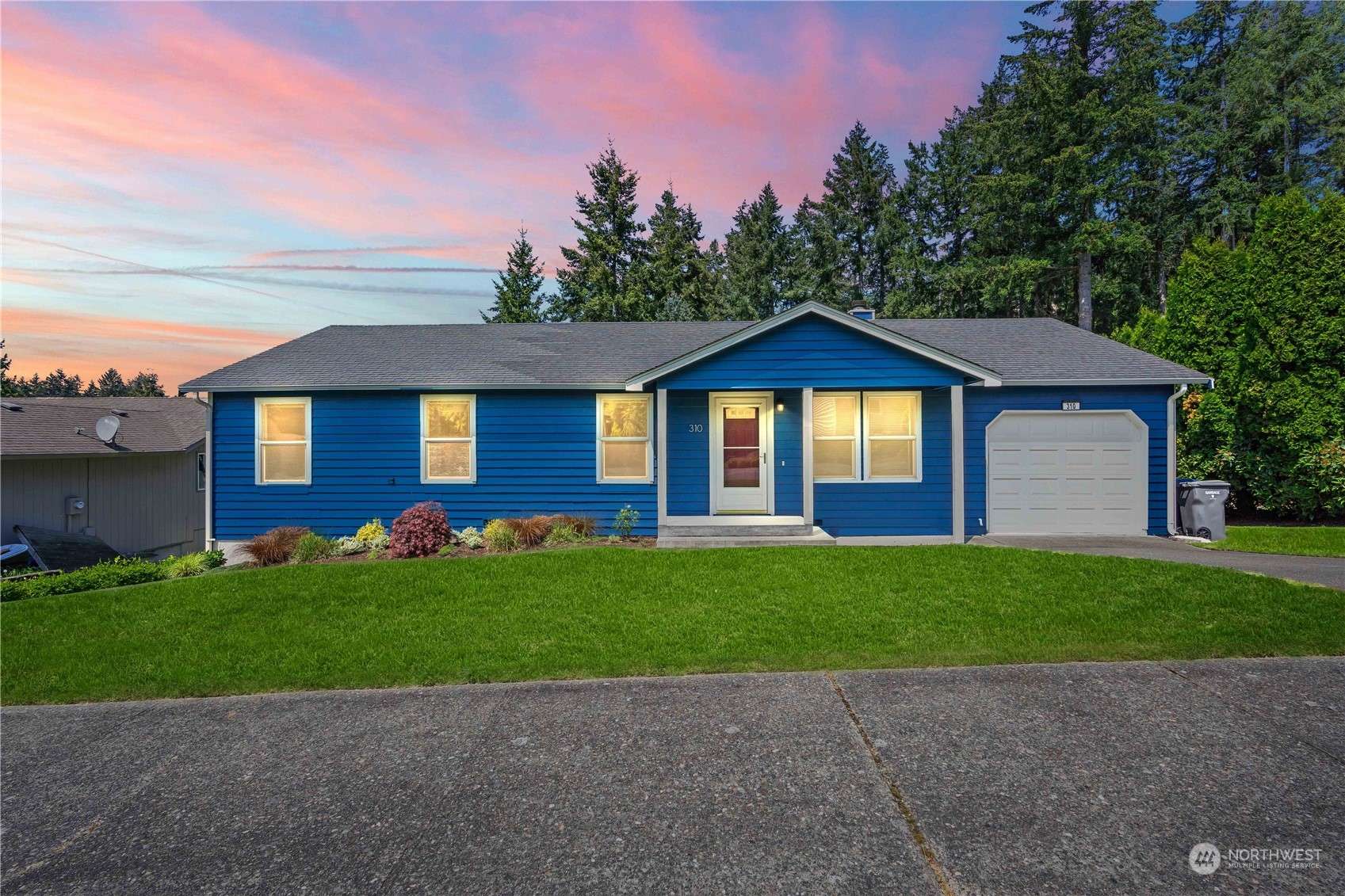 Federal Way, WA 98003,310 S 314th PL