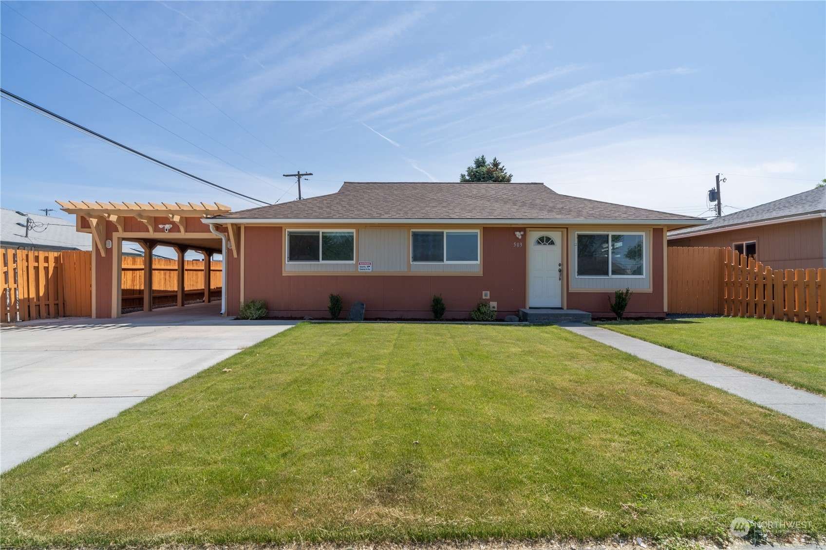 Moses Lake, WA 98837,503 S Canterbury LN