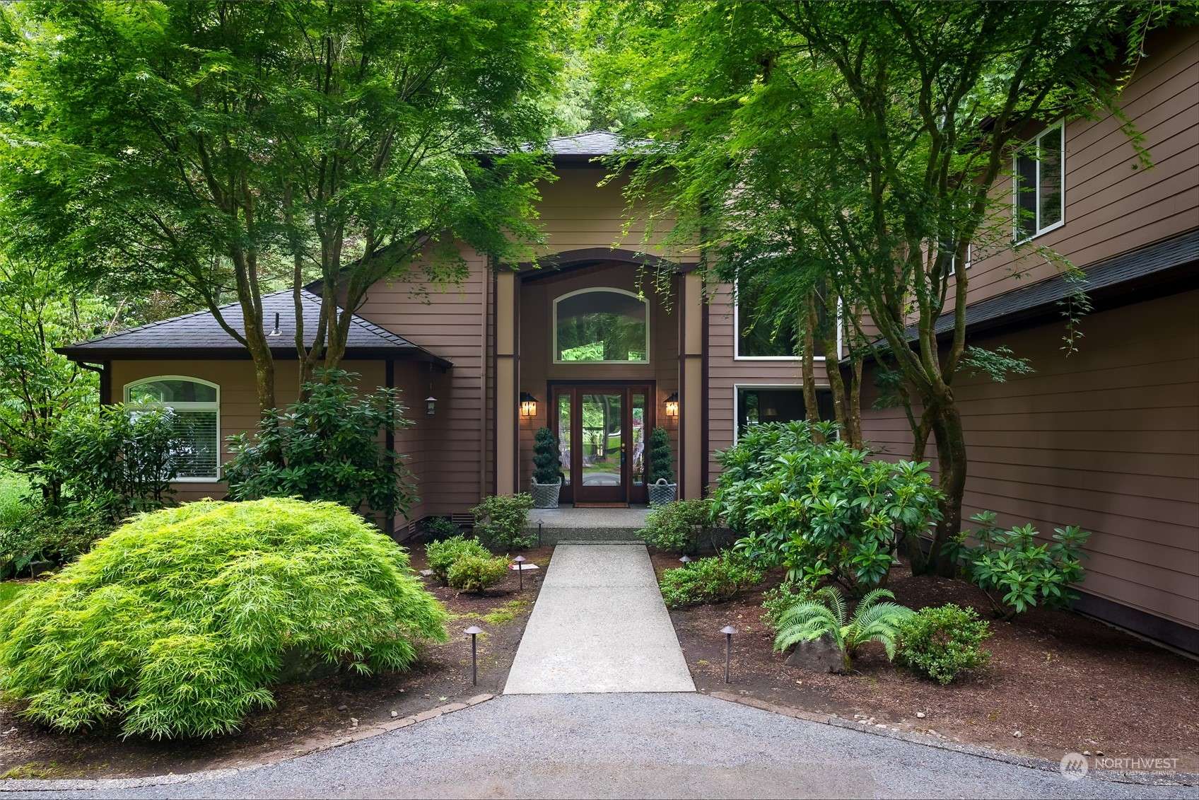 Duvall, WA 98019,12816 322nd AVE NE