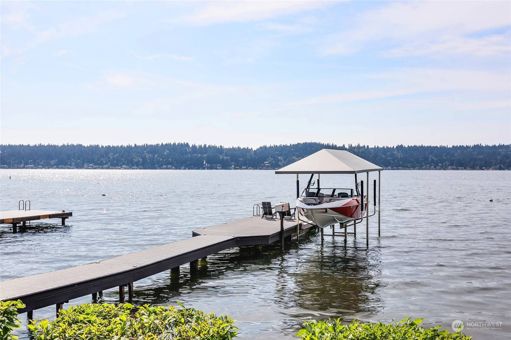 Sammamish, WA 98075,1411 E Lake Sammamish Shore LN SE