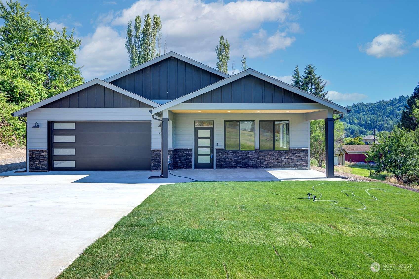 Kalama, WA 98625,419 Modrow RD