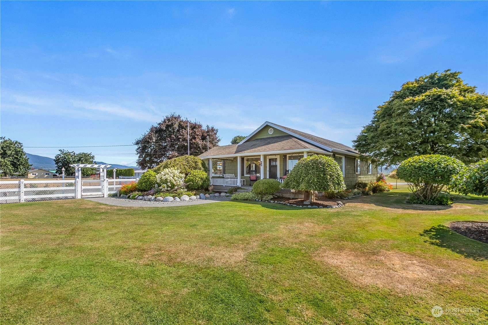 Bow, WA 98282,7407 Thomas RD