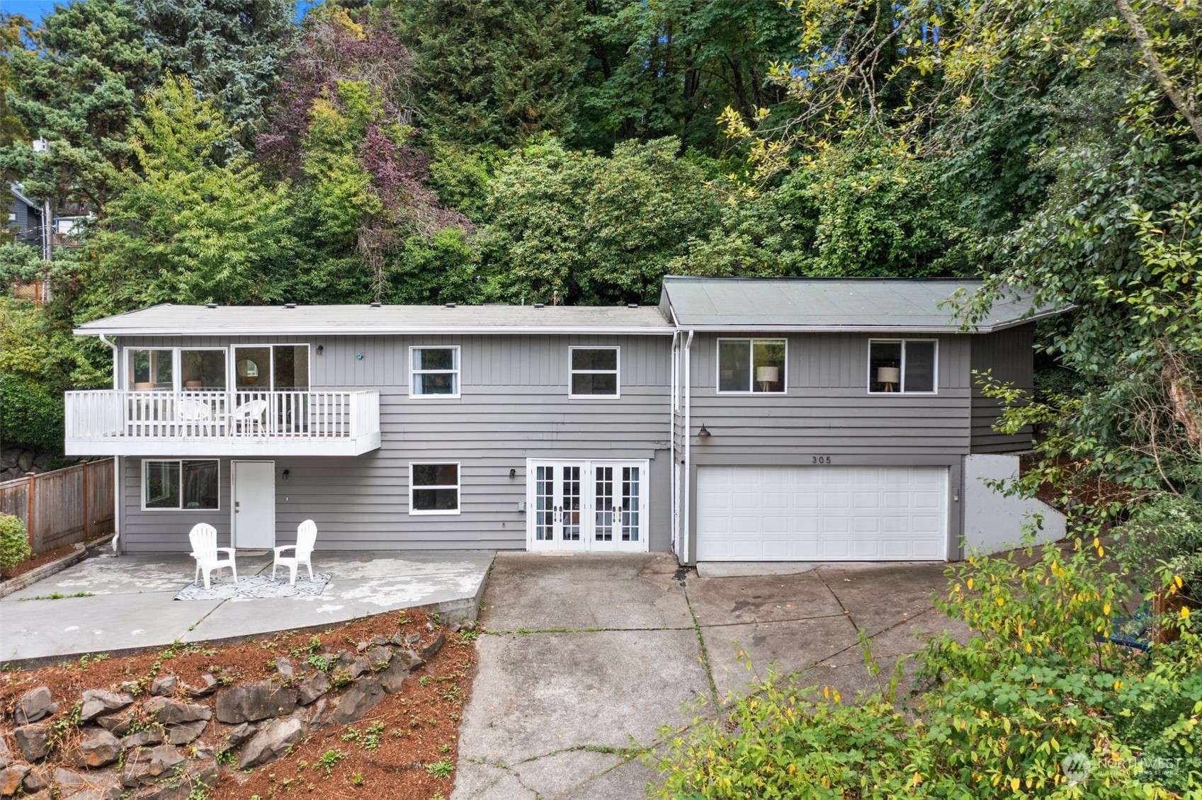 Seattle, WA 98112,305 34th AVE E