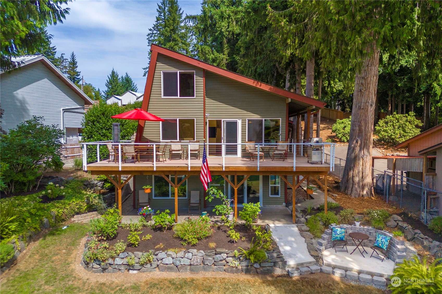 Lake Tapps, WA 98391,3622 Deer Island DR E