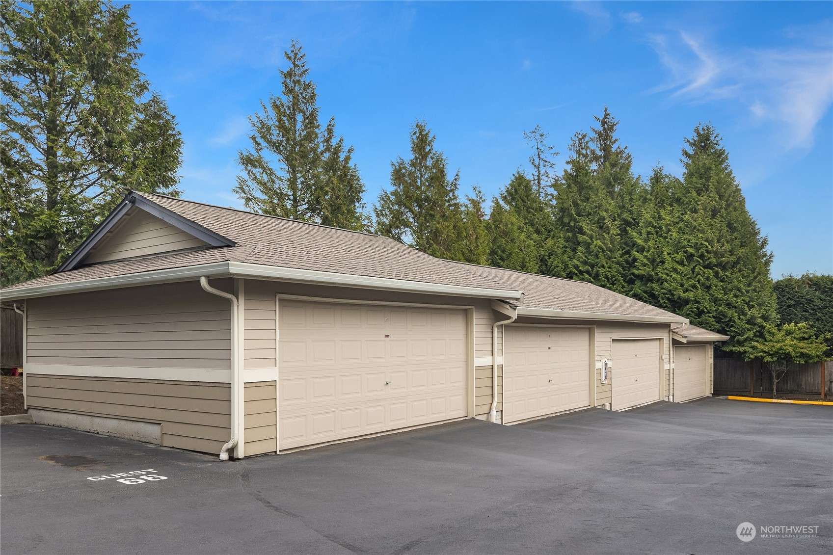 Bothell, WA 98012,107 164th ST S #3-402