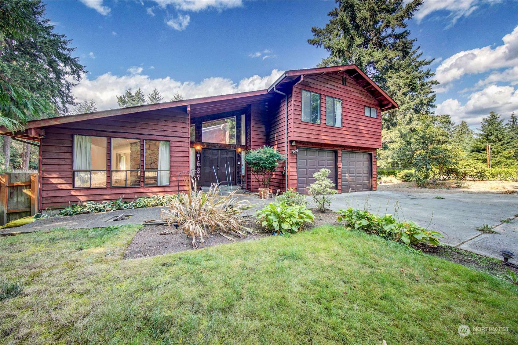 Bremerton, WA 98311,7587 Lazy S LN NE