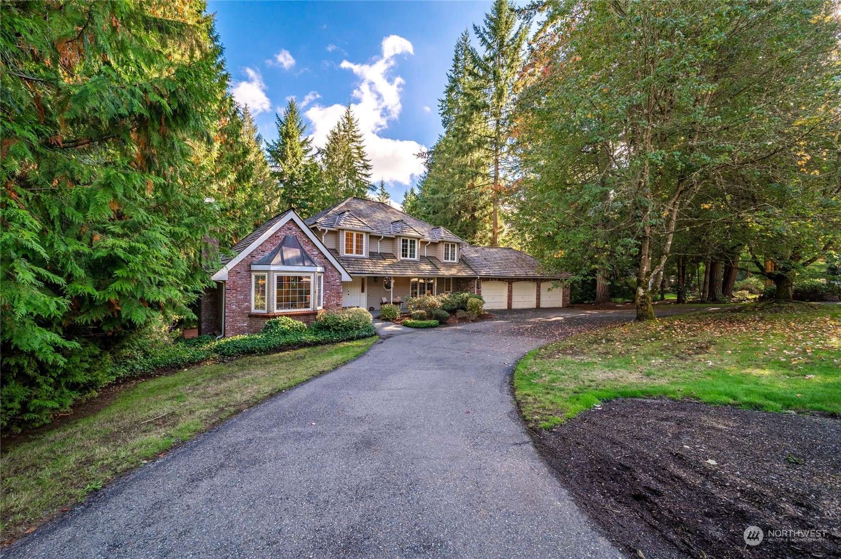 Woodinville, WA 98072,18101 NE 146th WAY