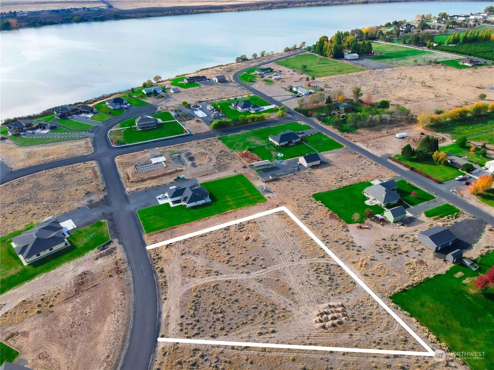 Moses Lake, WA 98837,6812 E.2 RD NE