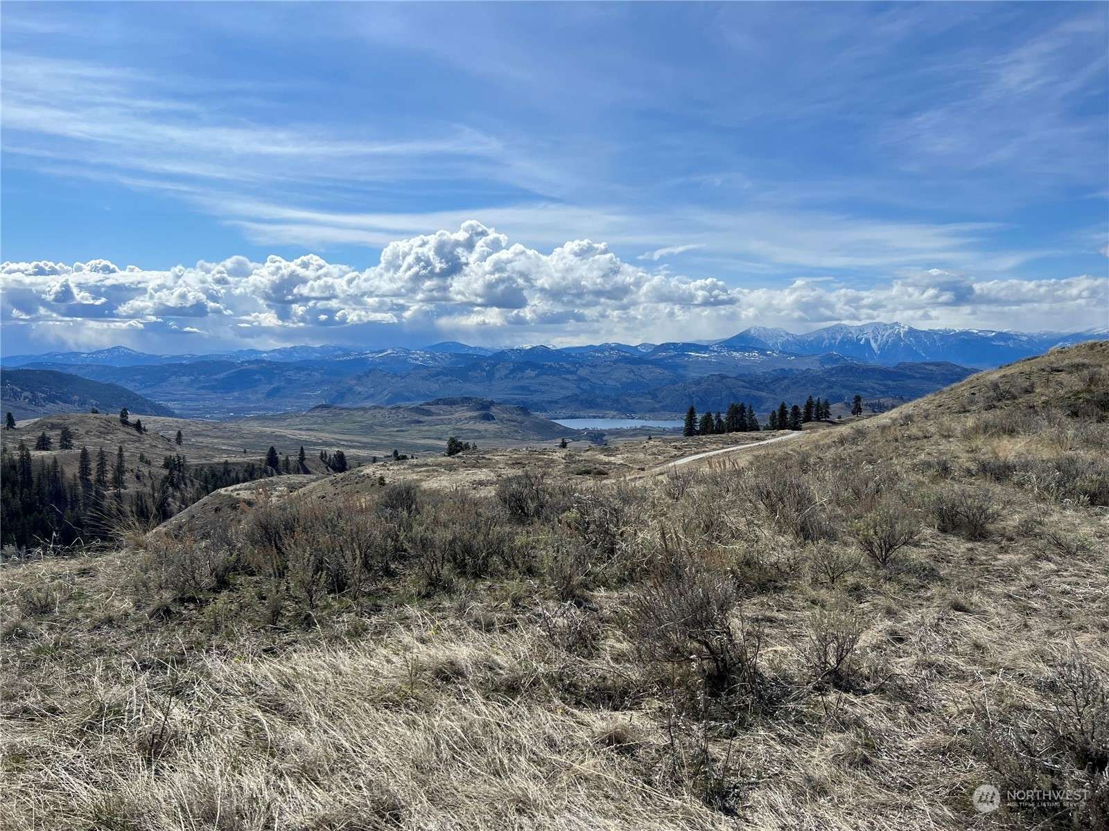 Oroville, WA 98844,19 Meadowlark RD