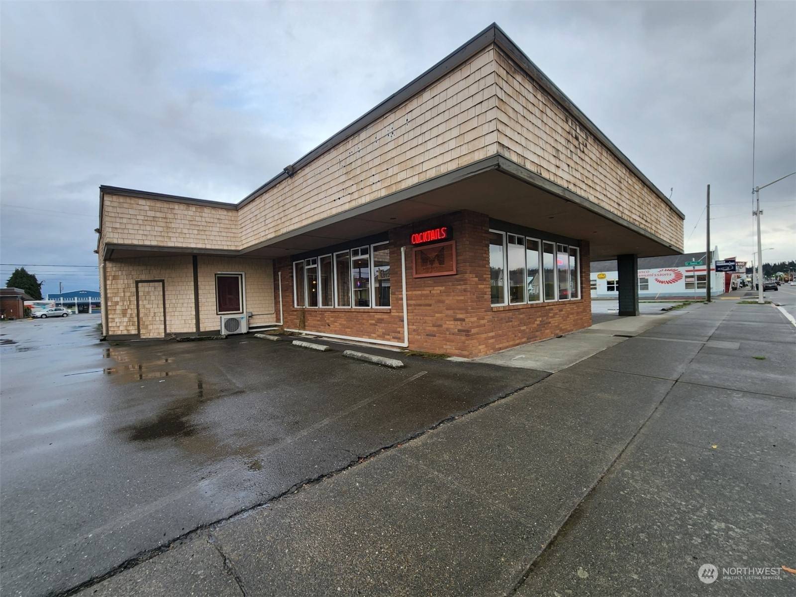 Port Angeles, WA 98362,633 E First ST