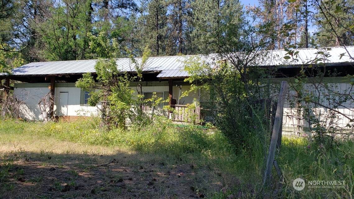 Kettle Falls, WA 99141,25055 Hwy 395 N
