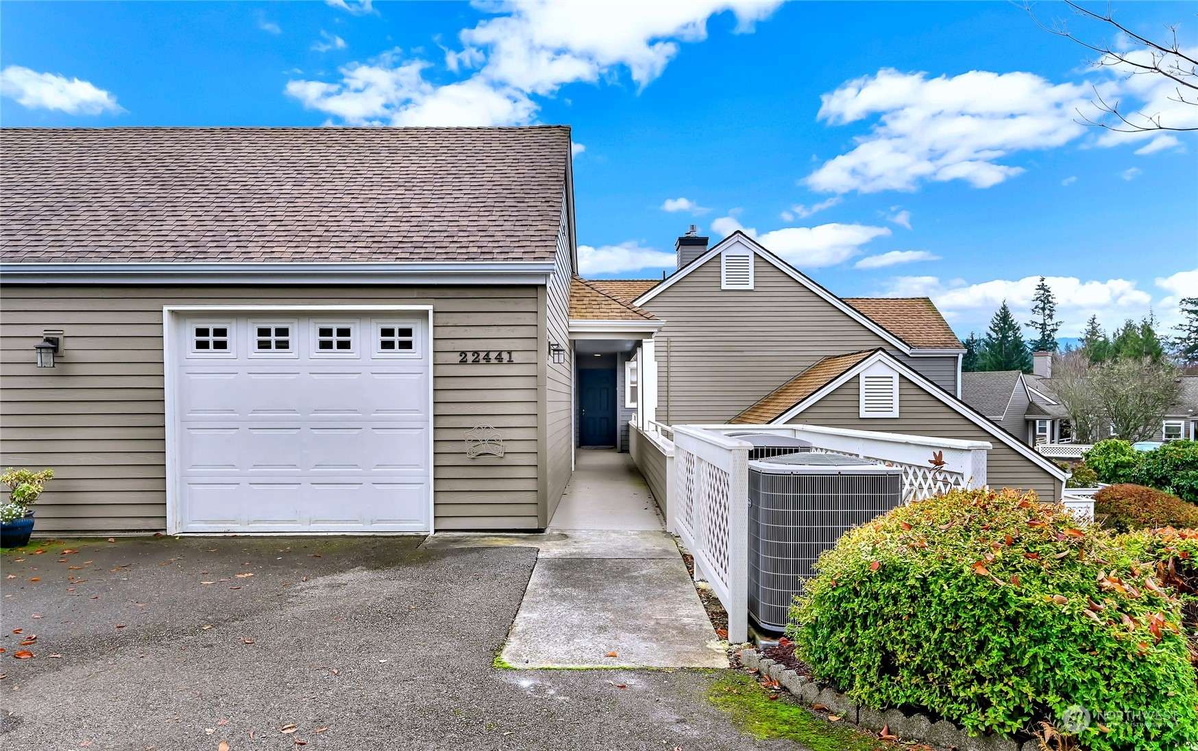 Issaquah, WA 98029,22441 SE 42nd TER #2198