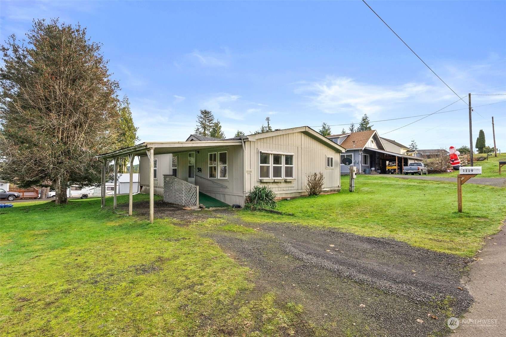 Raymond, WA 98577,1119 Ballentine ST