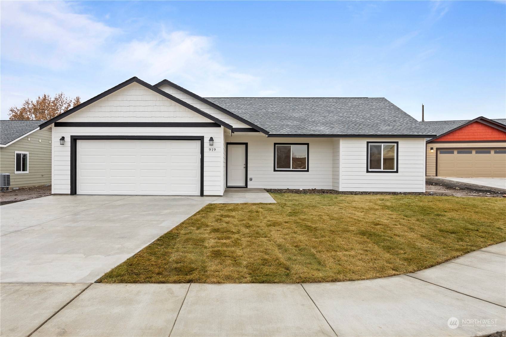 Moses Lake, WA 98837,925 N Washington CT