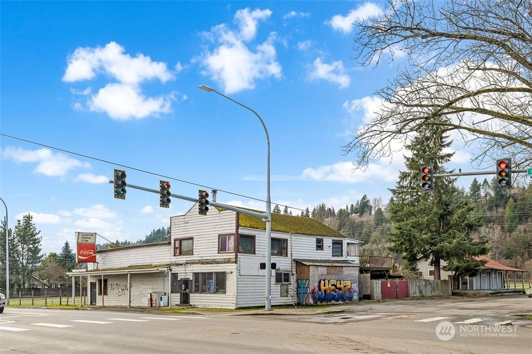 Puyallup, WA 98374,9602 State Route 162 E