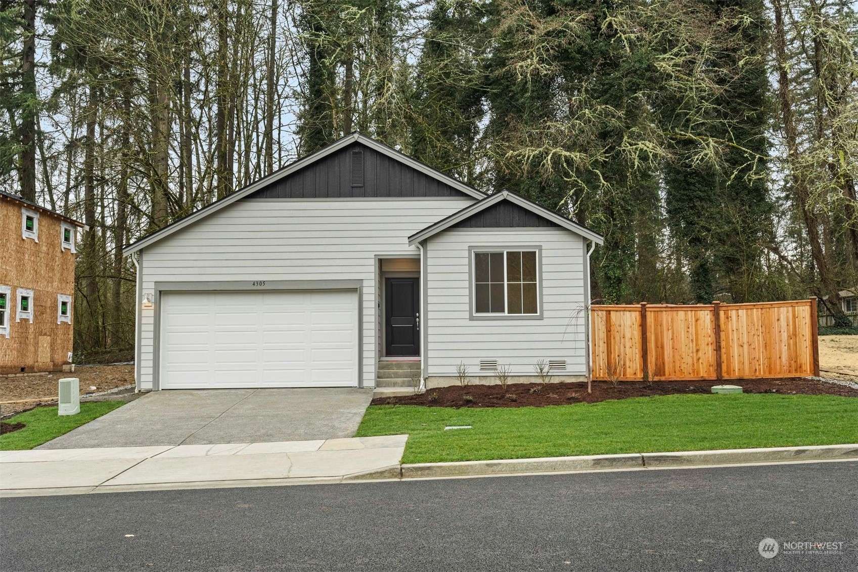 Bremerton, WA 98311,7689 Picasso CIR NE