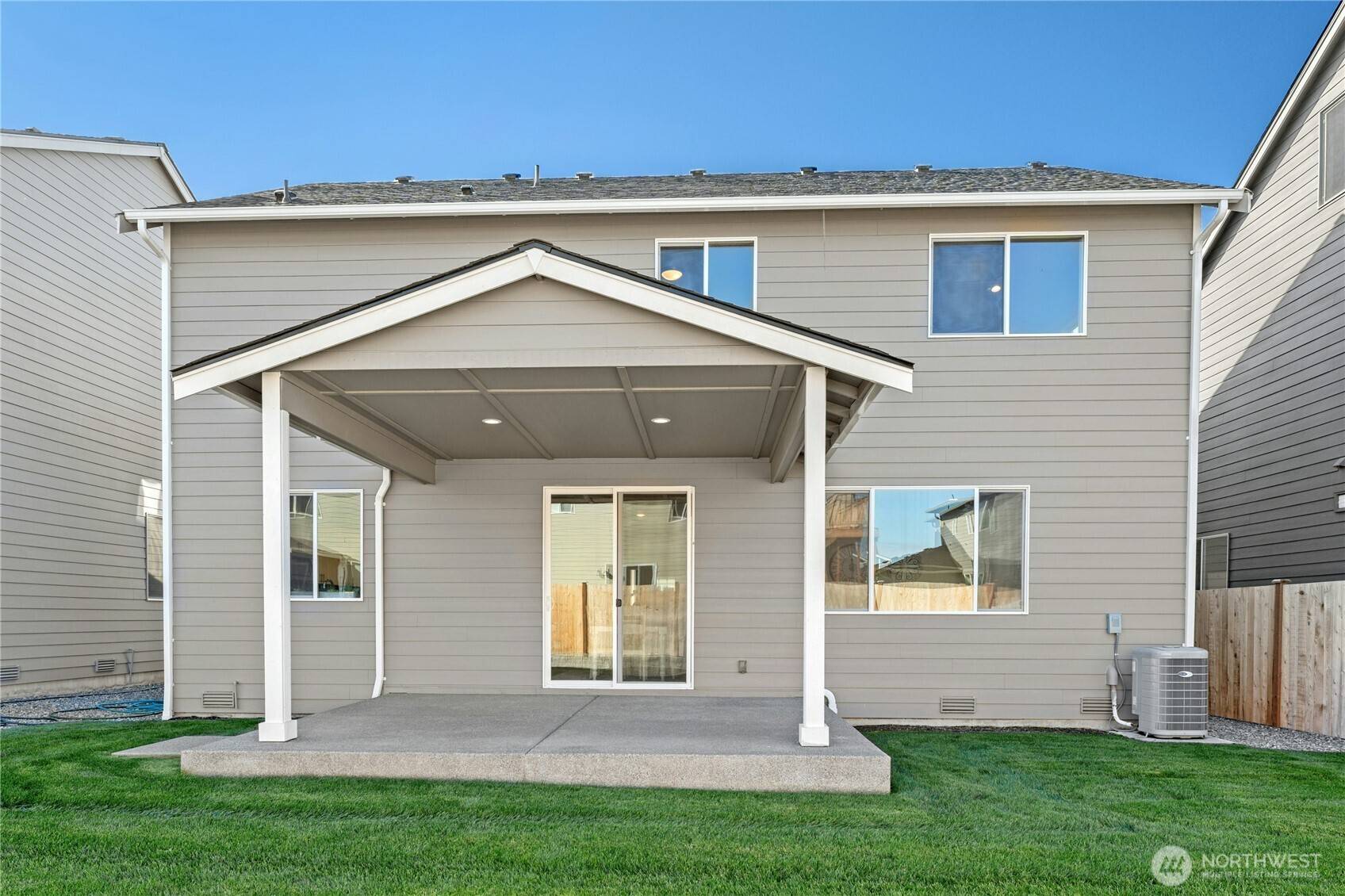 Yelm, WA 98597,9878 Merrick ST SE #333