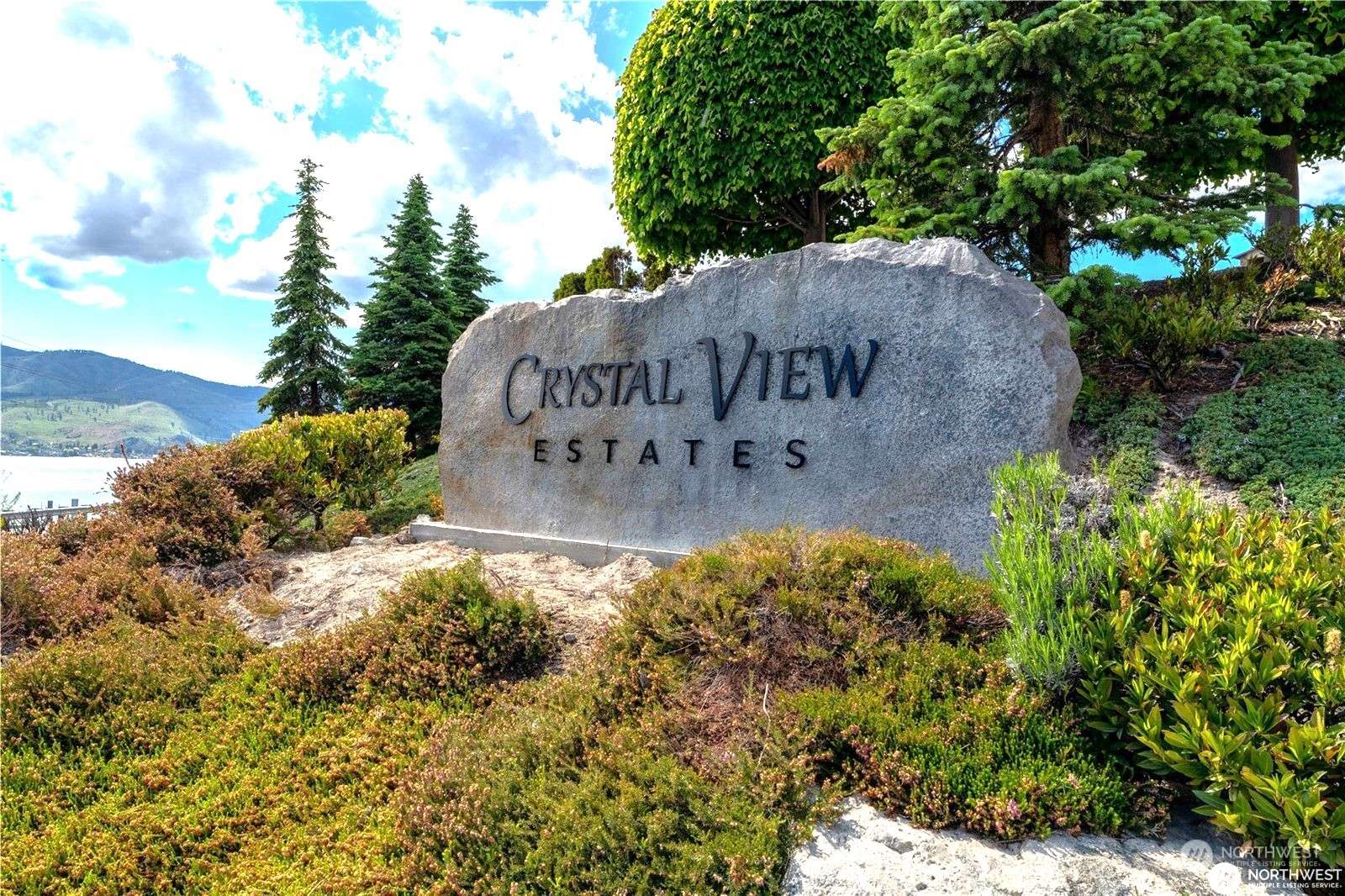 Chelan, WA 98816,270 Crystal DR