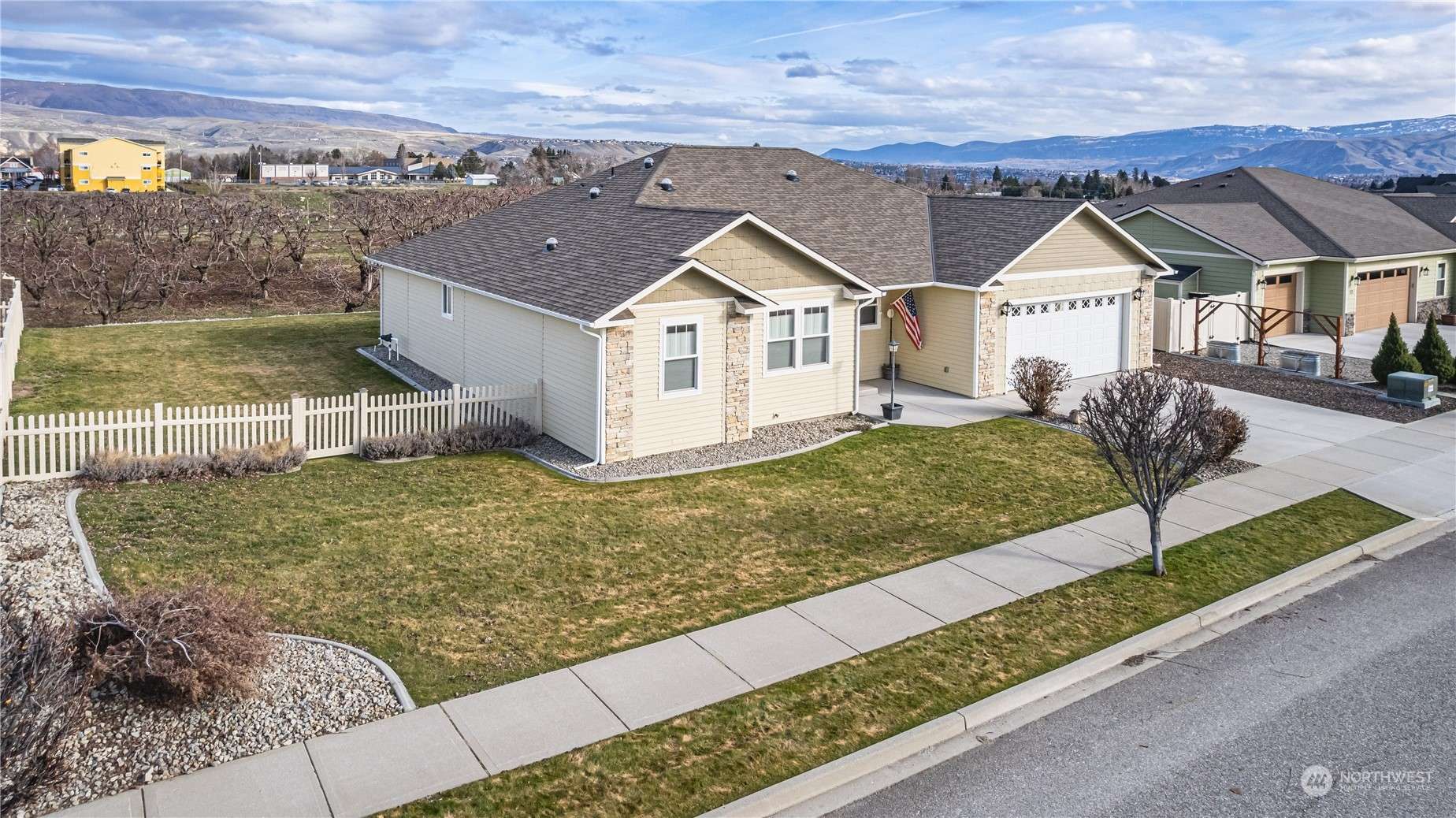 Wenatchee, WA 98801,149 Sun Valley DR