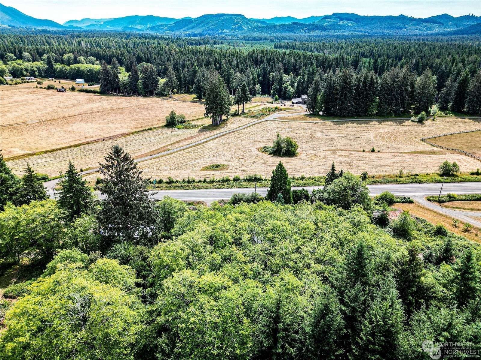 Beaver, WA 98305,999 Magnolia RD