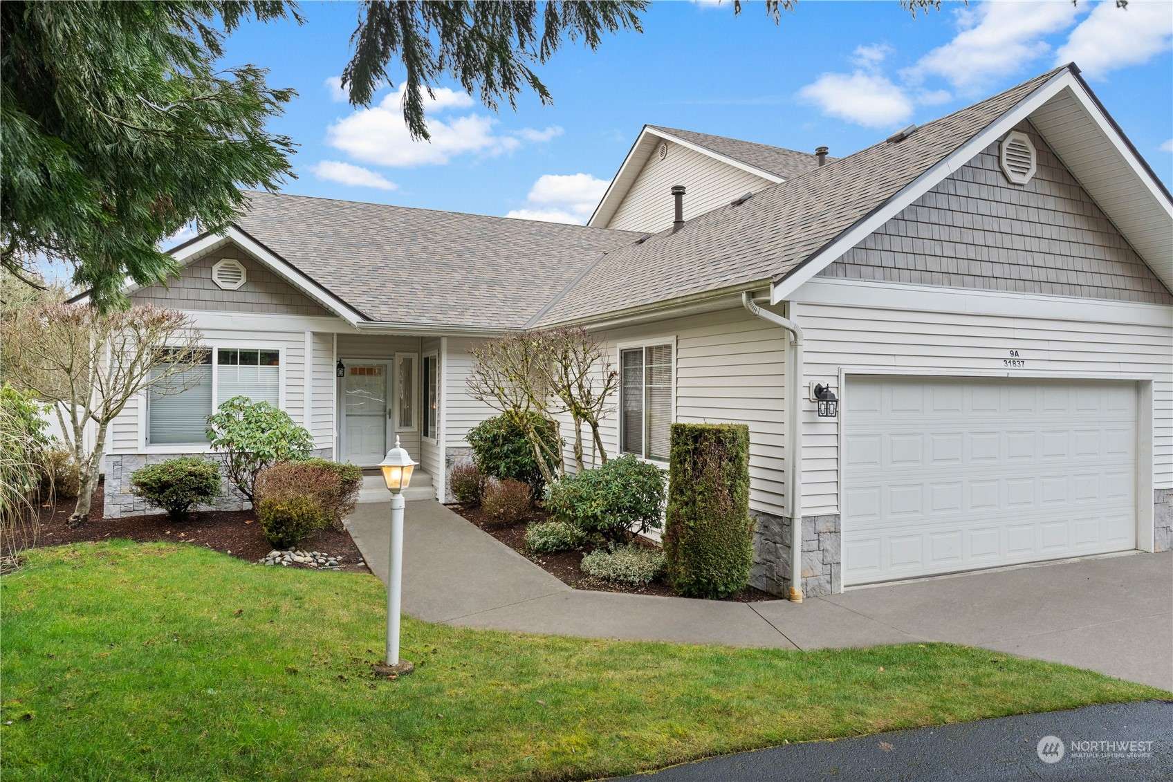 Federal Way, WA 98023,31837 48th CIR SW #9A