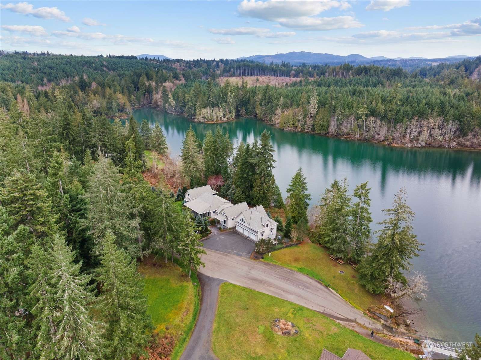 Shelton, WA 98584,221 SE Wildcat Cove RD