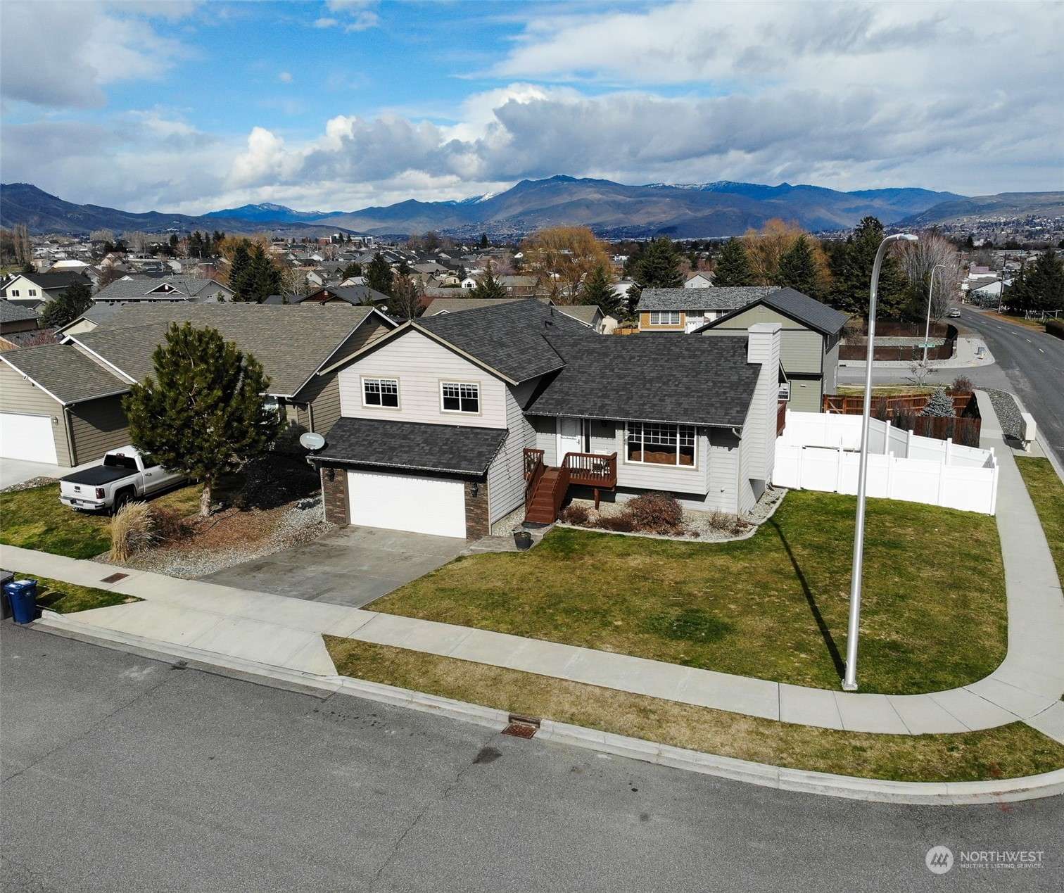 Wenatchee, WA 98801,576 Saddle Rock LOOP