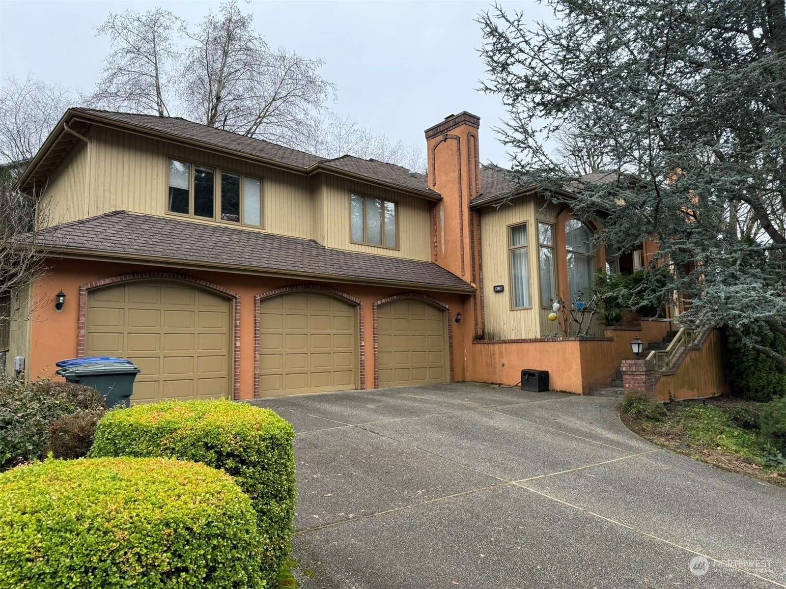 Bellevue, WA 98006,13807 SE 51st PL