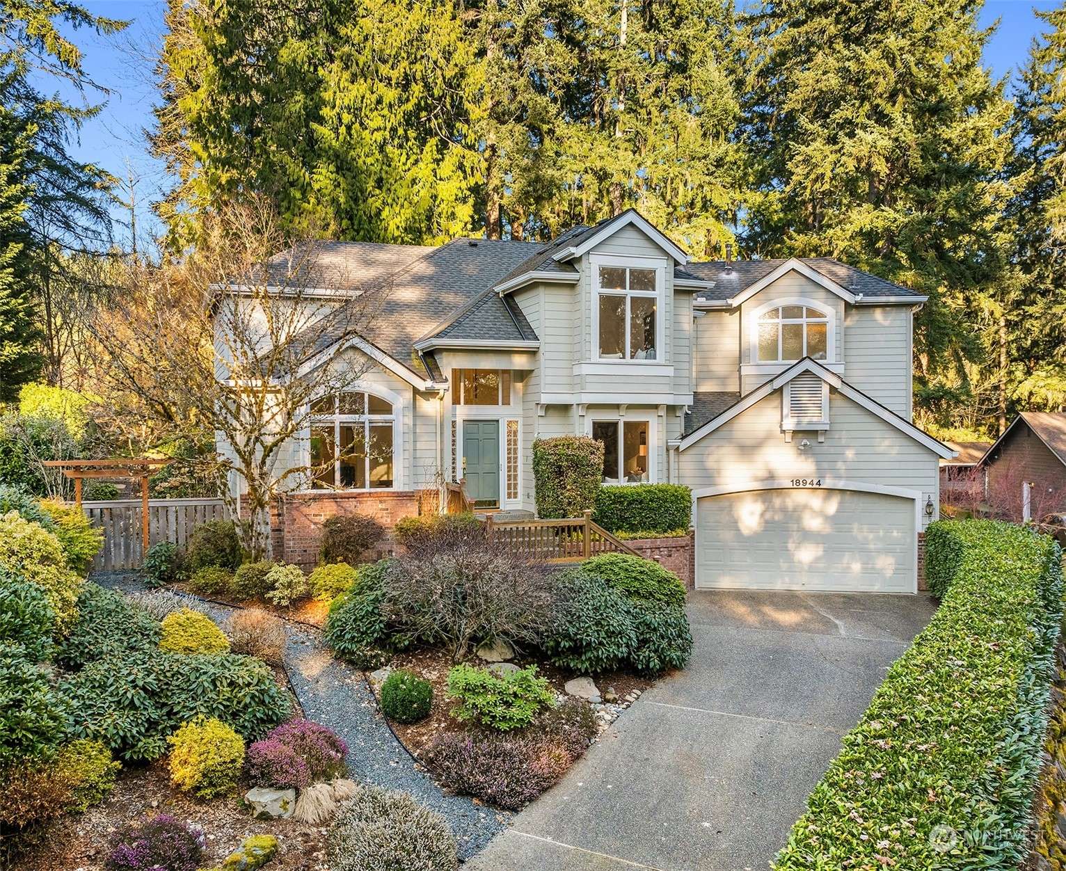 Woodinville, WA 98077,18944 NE 186th PL