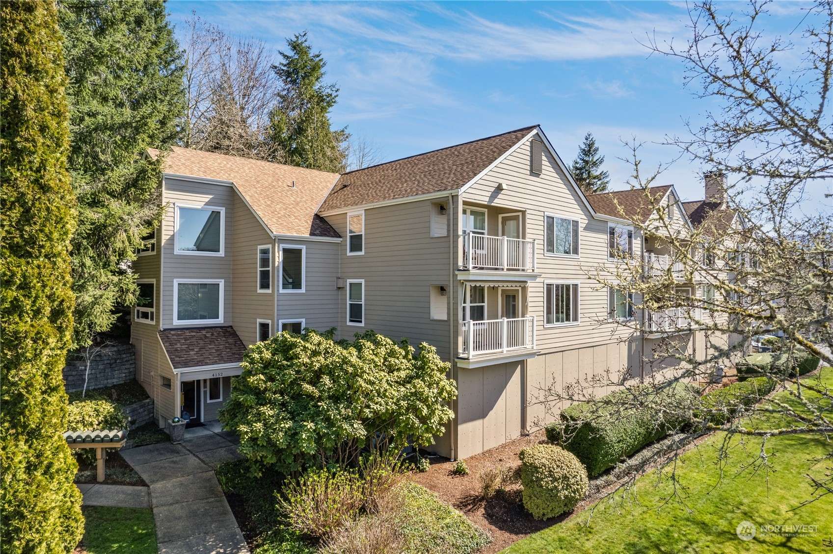 Issaquah, WA 98029,4152 Providence Point DR SE #101