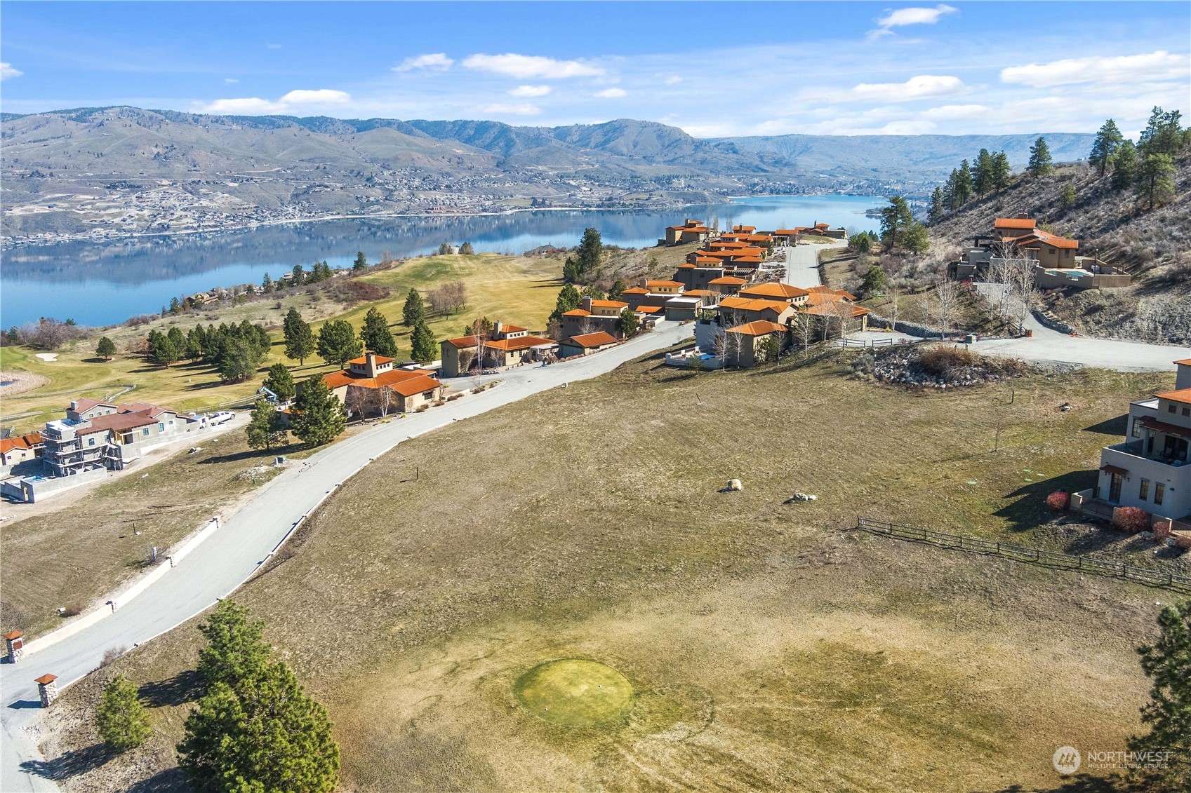 Chelan, WA 98816,336 Paintbrush RD