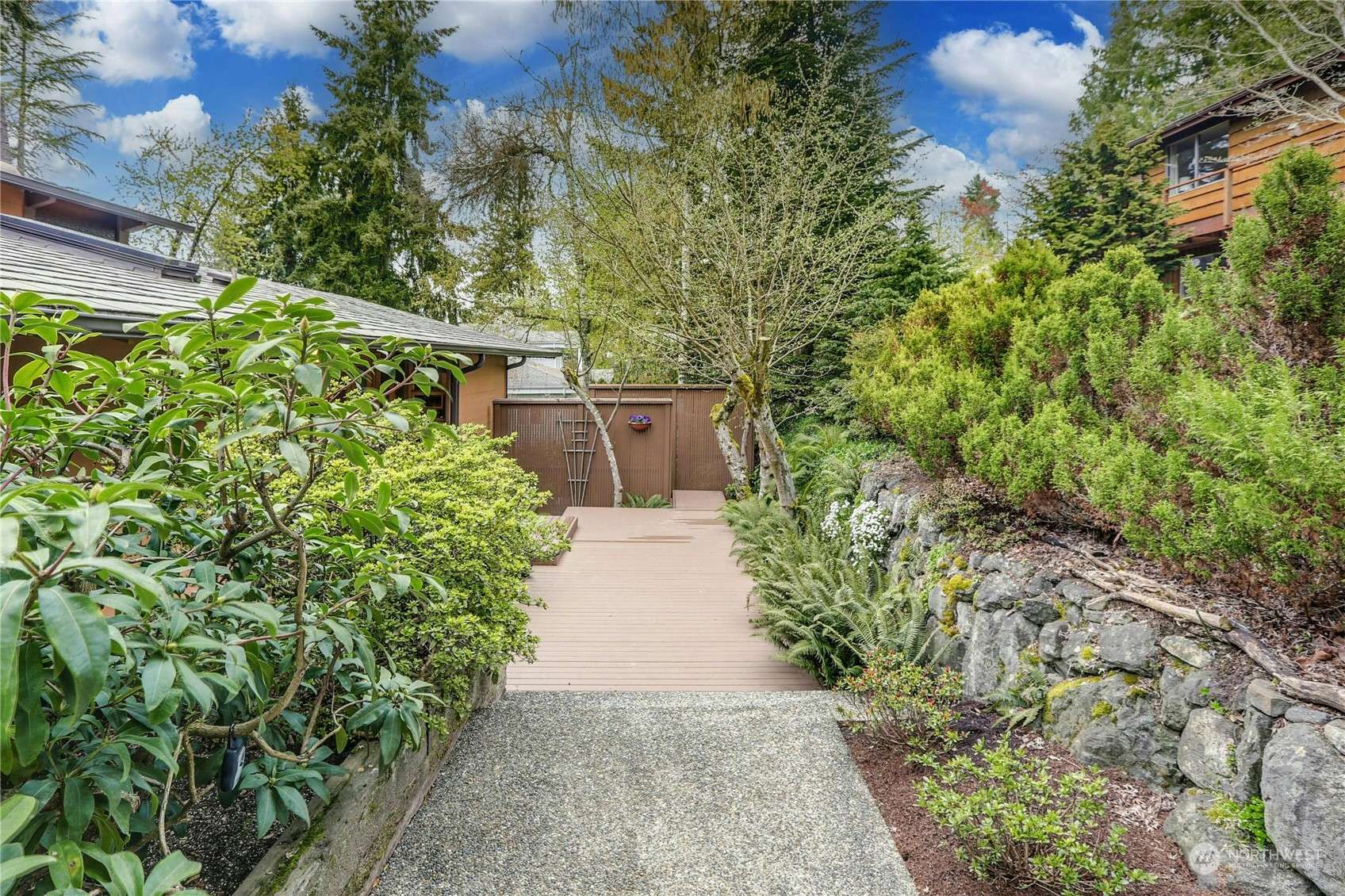 Mercer Island, WA 98040,4323 Carol LN